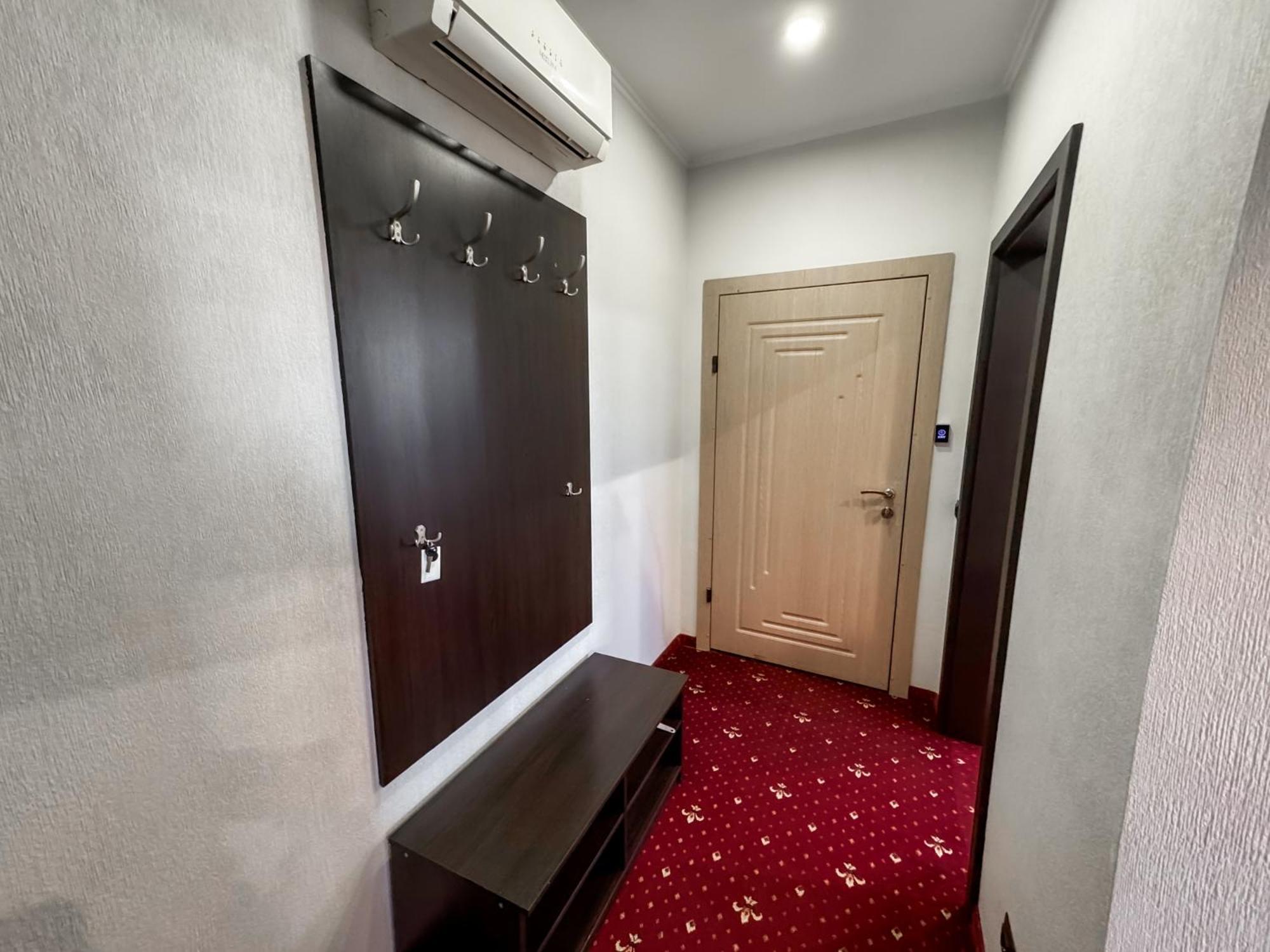 Apartments On Zaliznychna 49 Iwano-Frankiwsk Zewnętrze zdjęcie