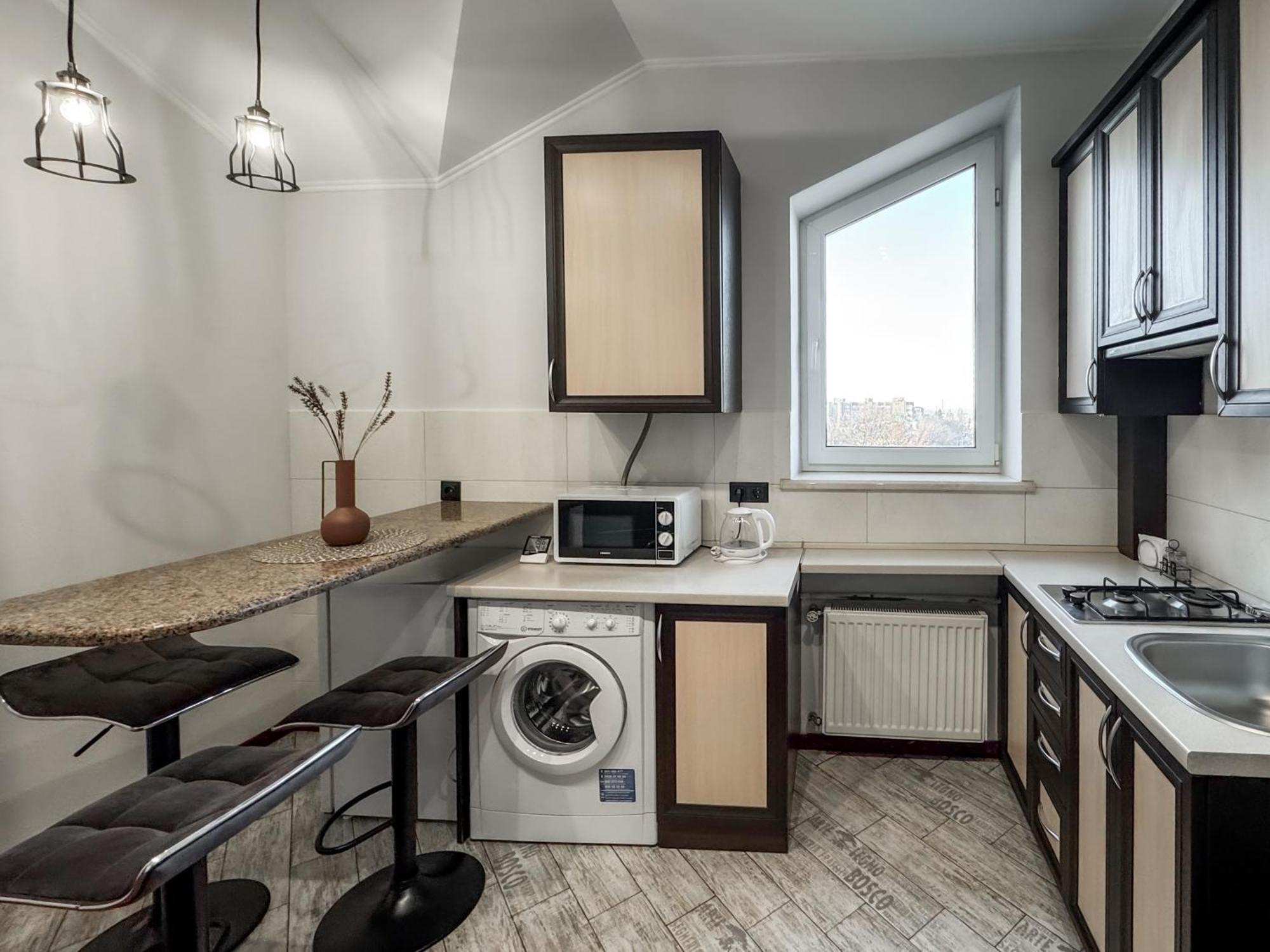 Apartments On Zaliznychna 49 Iwano-Frankiwsk Zewnętrze zdjęcie
